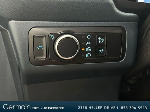 New 2025 Ford Maverick Lariat image 24