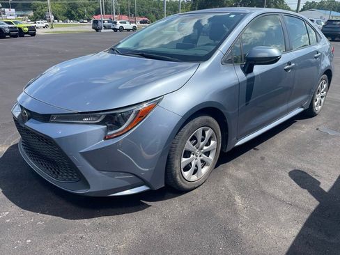 Used 2021 Toyota Corolla LE FWD image 7