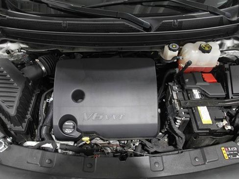 Used 2021 Buick Enclave Premium w/ Sun and Sites Package image 23