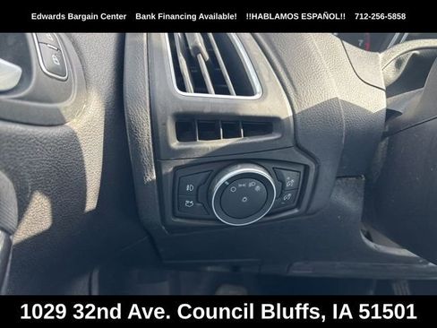 Used 2015 Ford Focus Titanium FWD image 18