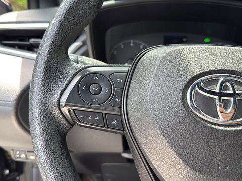 Used 2023 Toyota Corolla Cross AWD Hybrid image 19