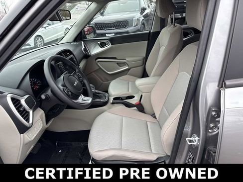 Certified 2022 Kia Soul LX image 14