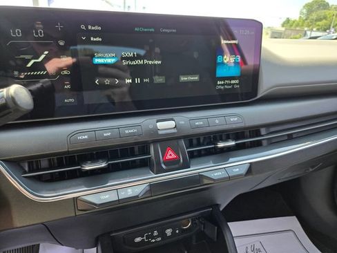 Used 2025 Kia K4 EX FWD image 23