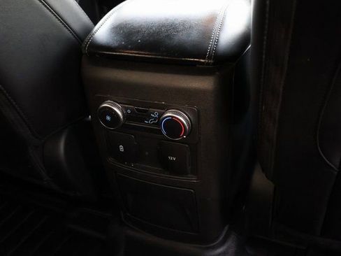 Used 2022 Ford Explorer XLT w/ Equipment Group 202A image 16