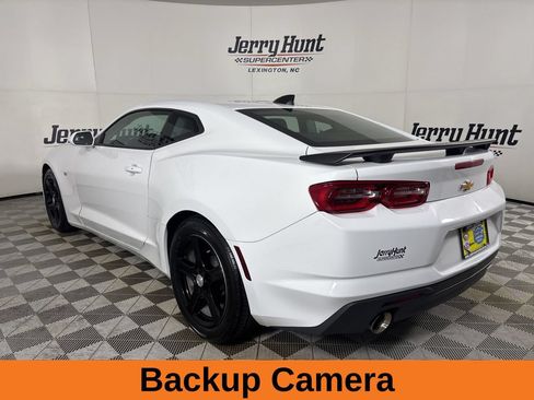 Used 2023 Chevrolet Camaro LT RWD image 9