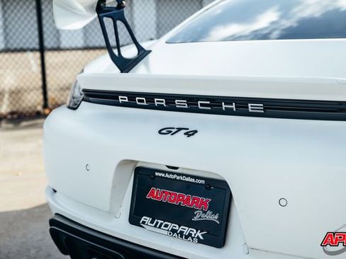 Used 2020 Porsche 718 Cayman GT4 image 34