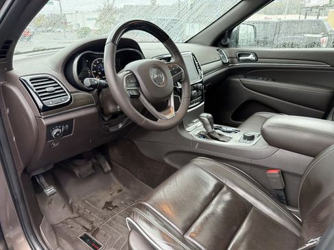 Used 2019 Jeep Grand Cherokee Overland image 8
