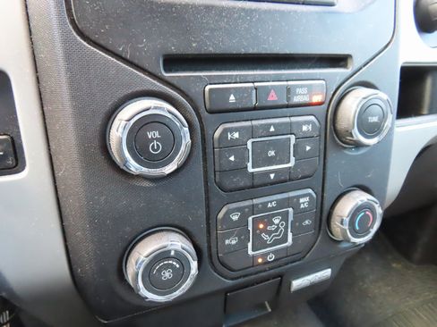 Used 2014 Ford F150 XLT w/ Equipment Group 302A Luxury image 26