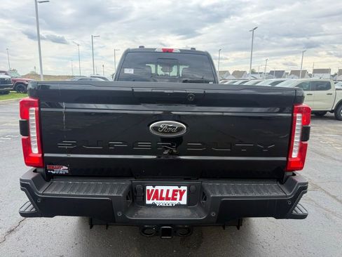 New 2026 Ford F250 XLT w/ XLT Premium Package AWD/4WD image 4