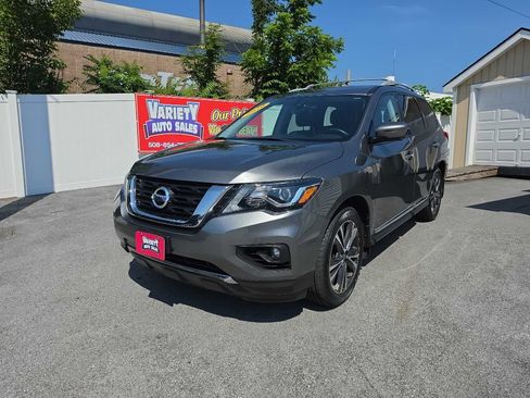 Used 2020 Nissan Pathfinder Platinum AWD/4WD image 10