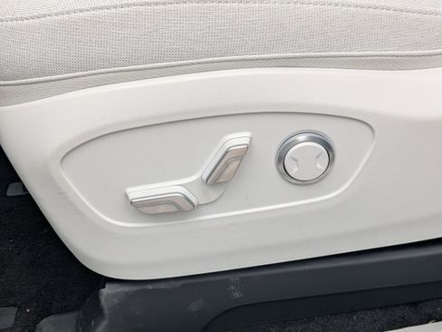 Certified 2026 Hyundai Ioniq 9 SE AWD/4WD image 20