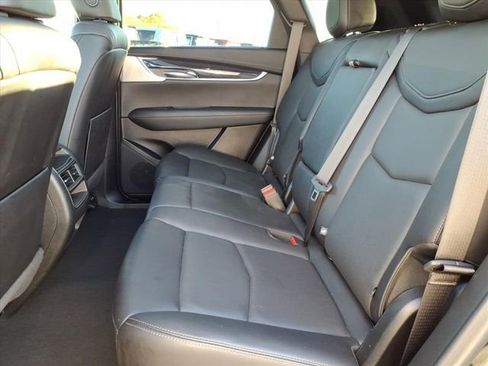 Used 2023 Cadillac XT5 Premium Luxury image 9