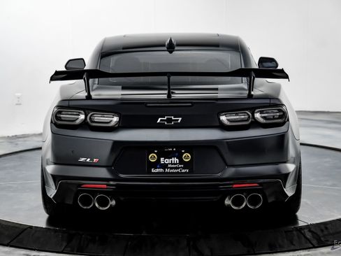 Used 2024 Chevrolet Camaro ZL1 RWD image 13