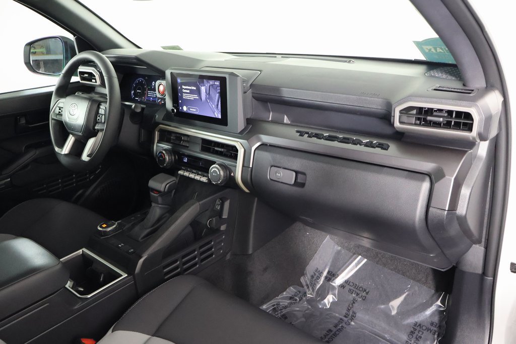 Used 2026 Toyota Tacoma SR5 RWD image 8