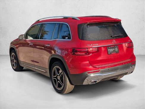 Used 2026 Mercedes-Benz GLB 250 4MATIC image 9