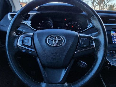 Used 2013 Toyota Avalon XLE Premium image 26