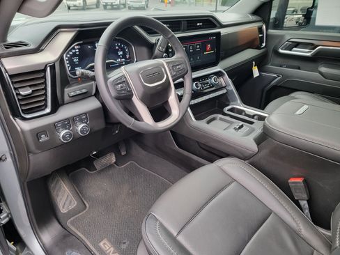 Used 2025 GMC Sierra 2500 Denali w/ Denali Reserve Package AWD/4WD image 13