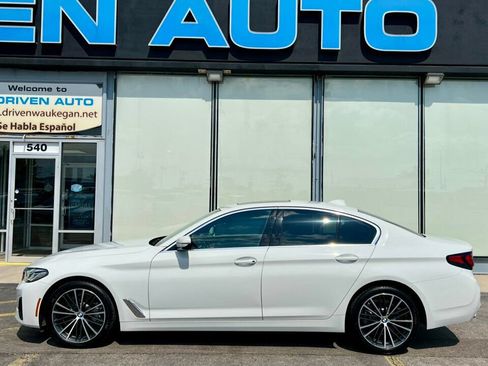 Used 2021 BMW 530i w/ Convenience Package RWD image 2