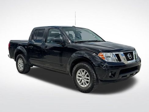 Used 2017 Nissan Frontier SV w/ SV Value Truck Package RWD image 9