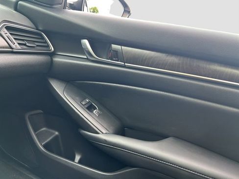 Used 2022 Honda Accord Touring image 20