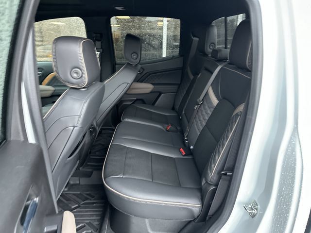 Used 2024 GMC Canyon Denali AWD/4WD image 23