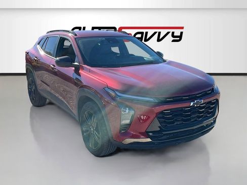Used 2024 Chevrolet Trax ACTIV w/ Driver Confidence Package FWD image 1