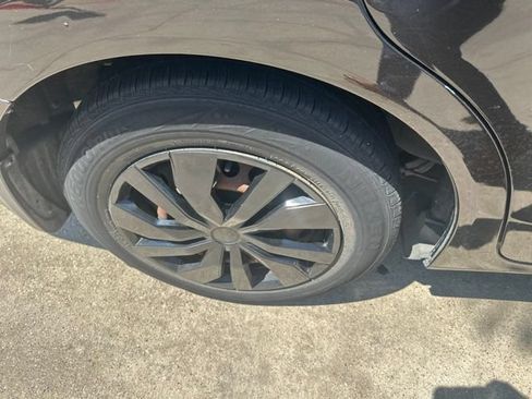 Used 2014 Honda Civic LX image 4