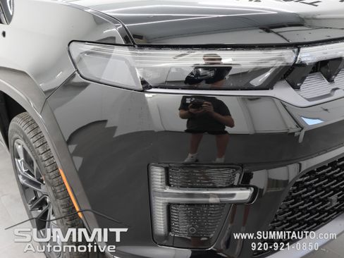 New 2026 Jeep Grand Wagoneer L Summit AWD/4WD image 26