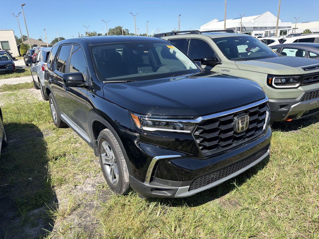 Used 2025 Honda Pilot EX-L image 1