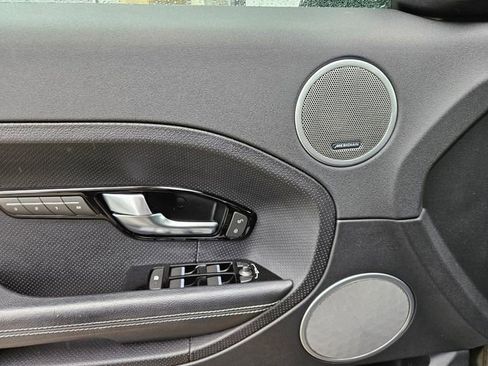 Used 2012 Land Rover Range Rover Evoque Dynamic image 16