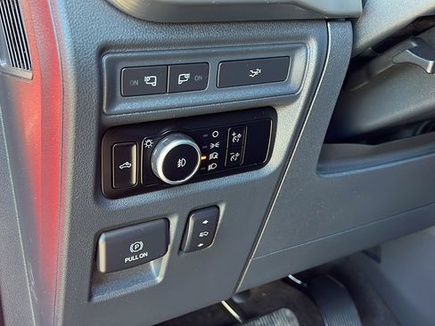 Used 2022 Ford F150 Lariat AWD/4WD image 33