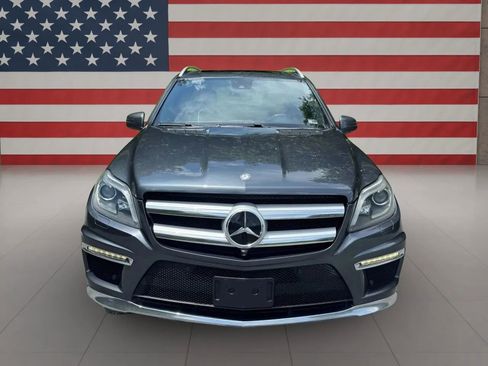 Used 2014 Mercedes-Benz GL 550 4MATIC image 2