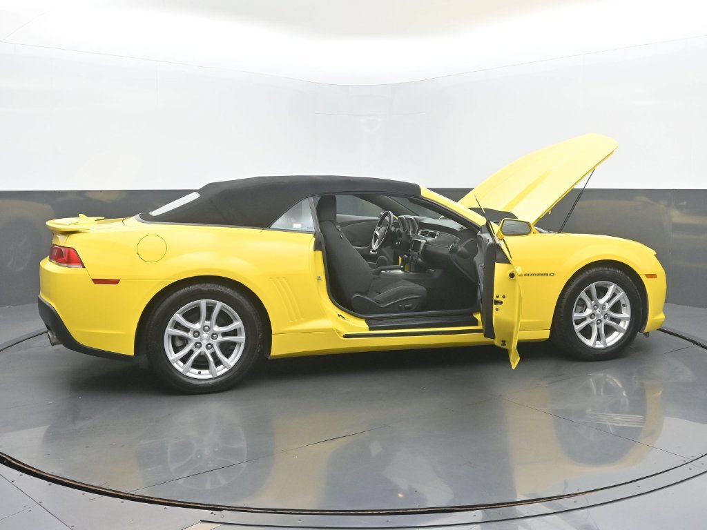 Used 2015 Chevrolet Camaro LT RWD image 56