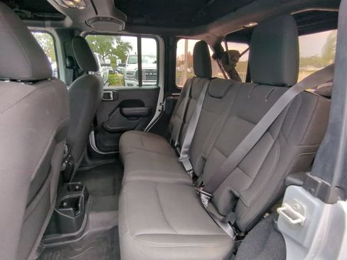 Used 2023 Jeep Wrangler Unlimited Sport AWD/4WD image 15
