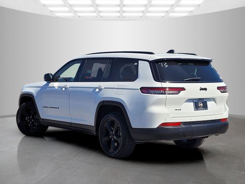 Used 2023 Jeep Grand Cherokee L Laredo image 6