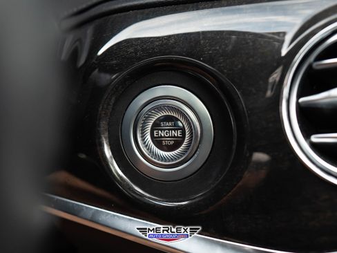Used 2018 Mercedes-Benz S 560 Sedan image 33
