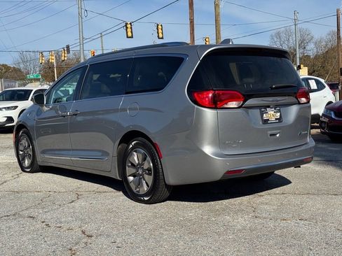 Used 2018 Chrysler Pacifica Limited w/ Advanced Safetytec Group image 5
