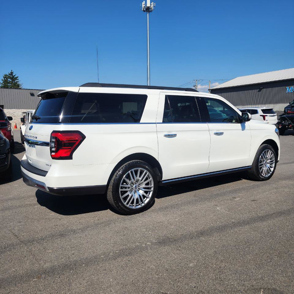 Used 2022 Ford Expedition Max Limited AWD/4WD image 5