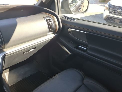 Used 2025 Ford Expedition Tremor AWD/4WD image 16