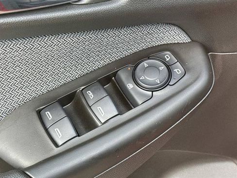 Used 2026 Chevrolet TrailBlazer LT w/ LT Cold Weather Package AWD/4WD image 12