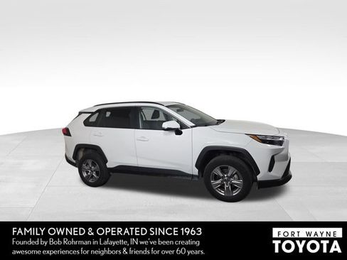 Used 2025 Toyota RAV4 XLE image 5