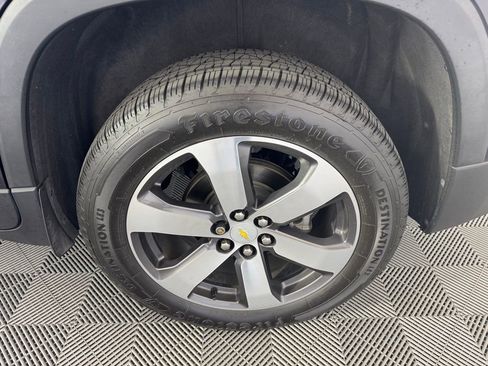Used 2020 Chevrolet Traverse LT w/ LT Premium Package FWD image 14