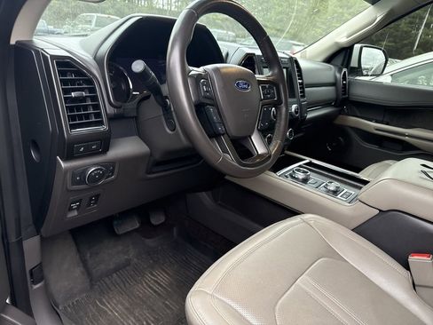 Used 2021 Ford Expedition Max Limited image 12