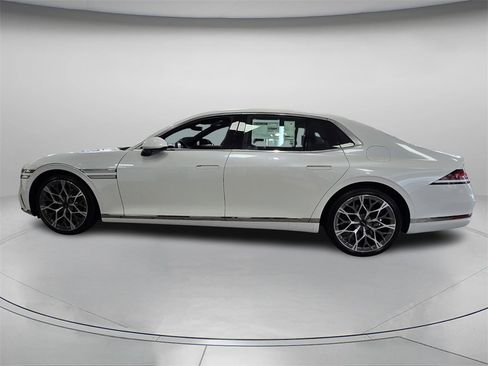 New 2025 Genesis G90 3.5T image 2