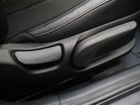 Used 2018 Kia Optima S w/ 18" Alloy Wheels Package image 12