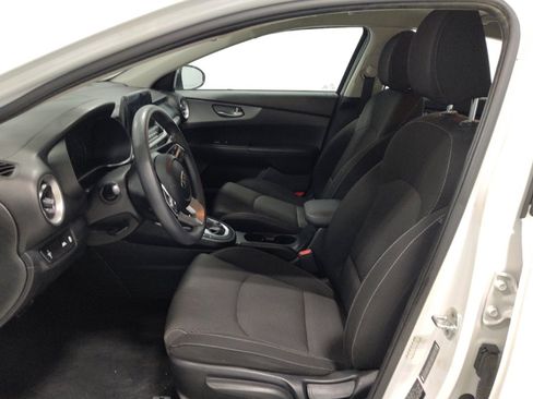 Used 2021 Kia Forte LXS image 17