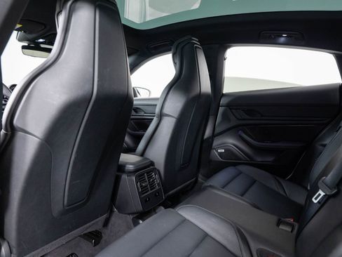 Used 2021 Porsche Taycan 4S image 20