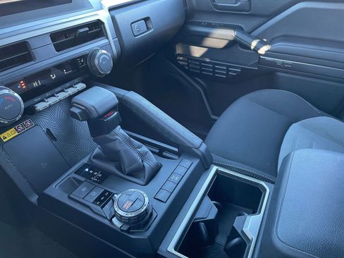 Used 2025 Toyota 4Runner TRD Off-Road image 41