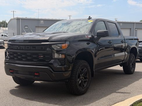 Used 2026 Chevrolet Silverado 1500 Custom Trail Boss AWD/4WD image 7