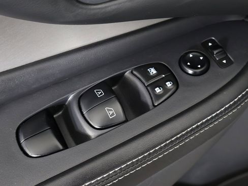 Used 2019 Nissan Murano S image 31